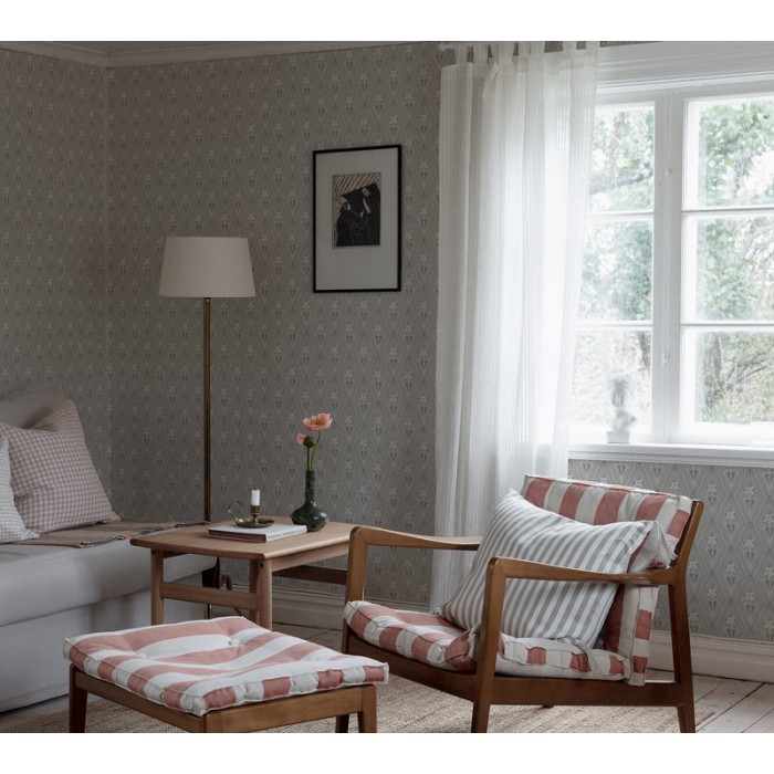 Papel pintado enrejado floral estilo clásico escandinavo en gris claro - Borastapeter Alla Tiders Hus 4166