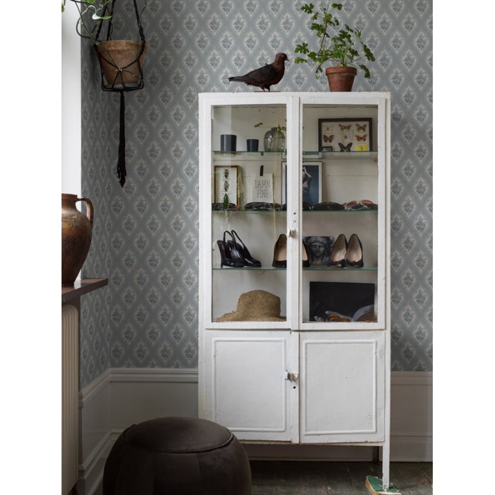 Borastapeter|Tapete französisch bohemien floral Medaillon gedämpft blau Stil|Damast