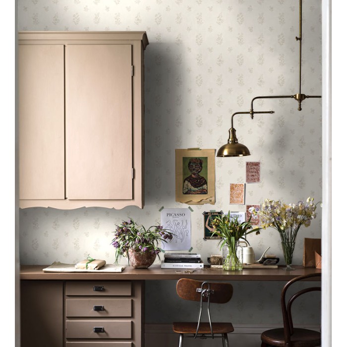 Borastapeter|Papel pintado floral ramos estilo francés escandinavo en beige suave|Papel Pintado