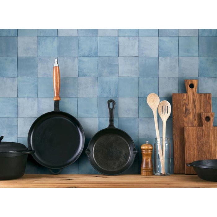 Marburg|Tapete in hellblauer Fliesenimitation|Fliesenimitat