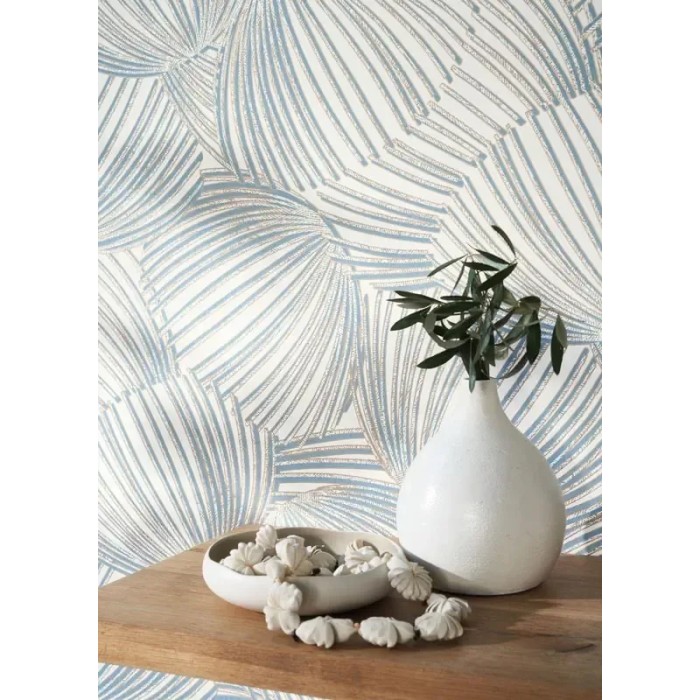 Casadeco|Elegant light blue floral wallpaper with a touch of shine|Modern