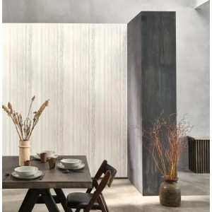 Elitis|Moderne Kunsttapete mit geometrischer Komposition in grünlichem Schwarz und Beige|Tapeten 2