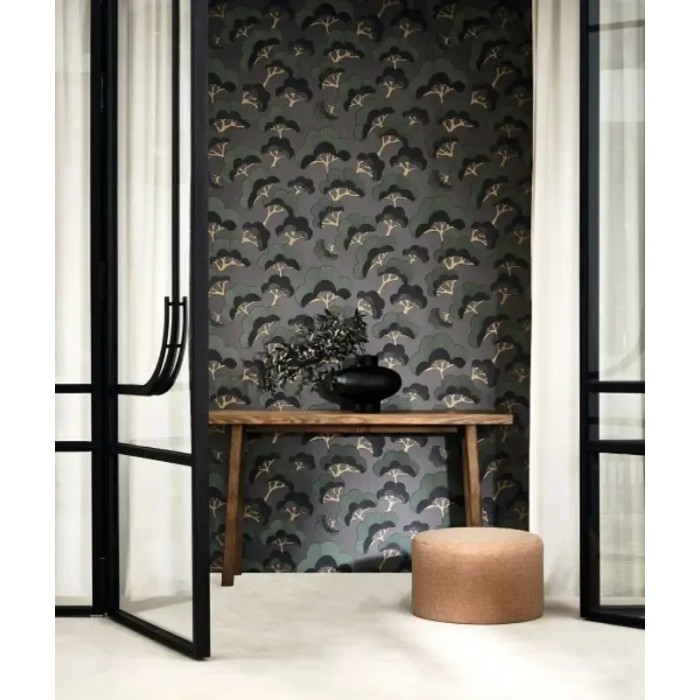 Casadeco|Moderne orientalische Tapete mit japanischen Kiefern auf dunklem Hintergrund|Modern