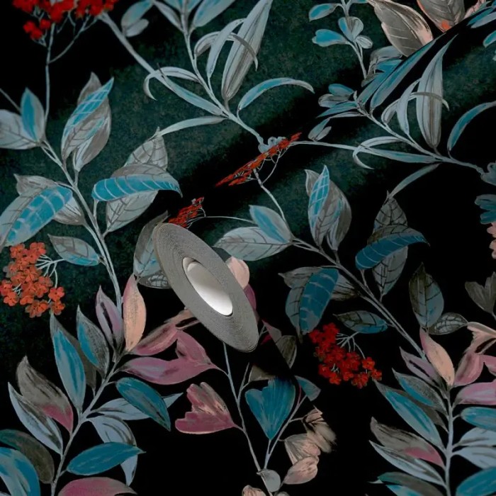 Architects Paper|Schwarze Tapete mit Ästen und Blättern im Aquarellstil|Tapeten