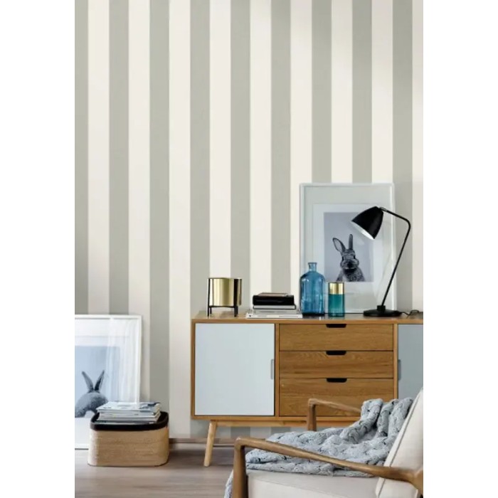 Caselio|Scandinavian-style gray striped wallpaper|Stripes