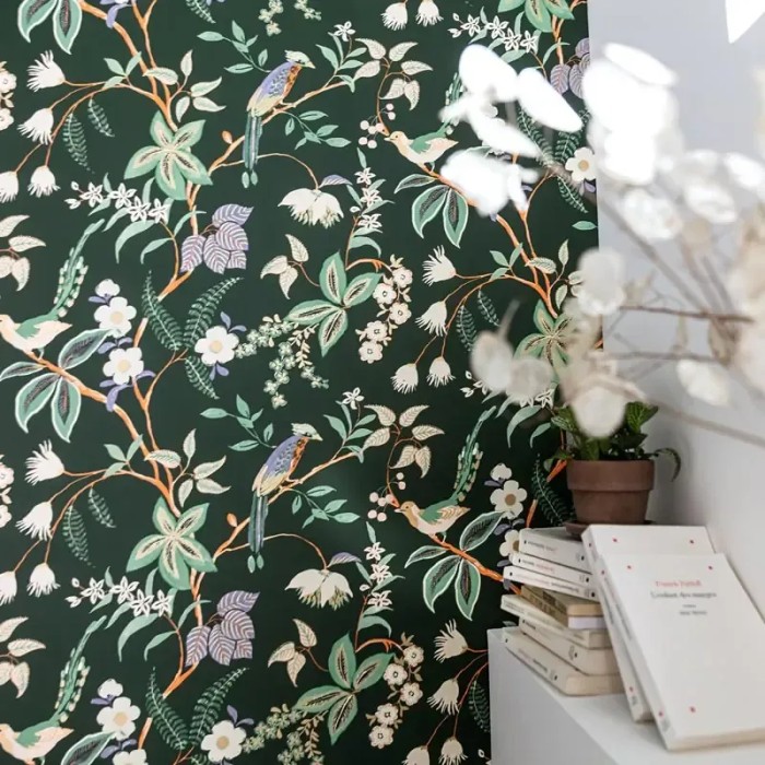 Caselio|Dark green romantic wallpaper with birds and flowers|Romantic