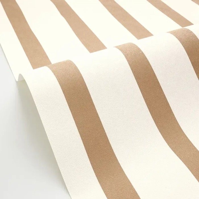 Caselio|Tapete geschwungene camel Streifen|Streifen