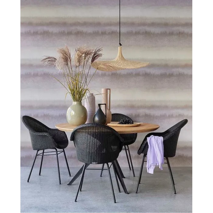 Eijffinger|Modern blurred purple and lilac striped wallpaper|Stripes