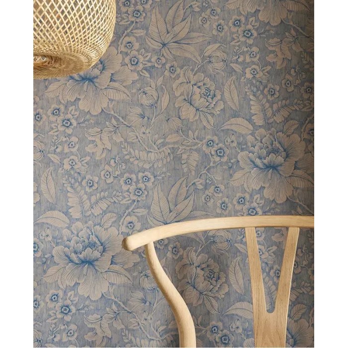 Pip Studio|Romantic wallpaper with large blue and beige flowers|Wallpaper