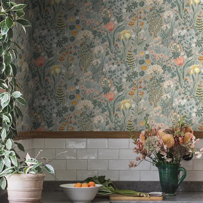 Borastapeter|Papier peint floral scandinave multicolore sur gris|Scandinave