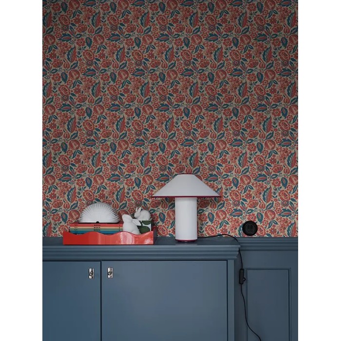Borastapeter|Papel pintado floral folclórico denso en rojo y azul|Papel Pintado