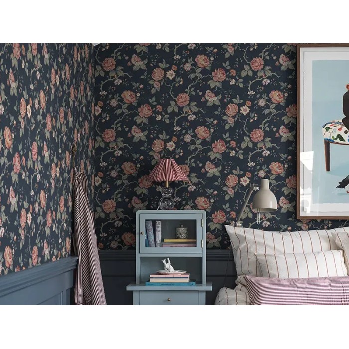 Borastapeter|Wallpaper romantic cretonne floral in dark blue multicolor|Romantic