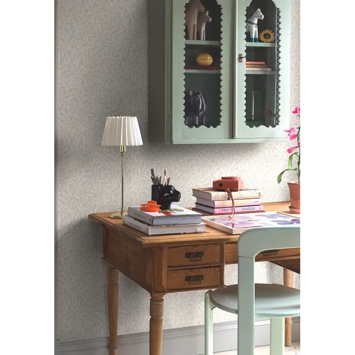 Borastapeter|Papel pintado hojas densas arts and crafts gris claro y beige|Papel Pintado