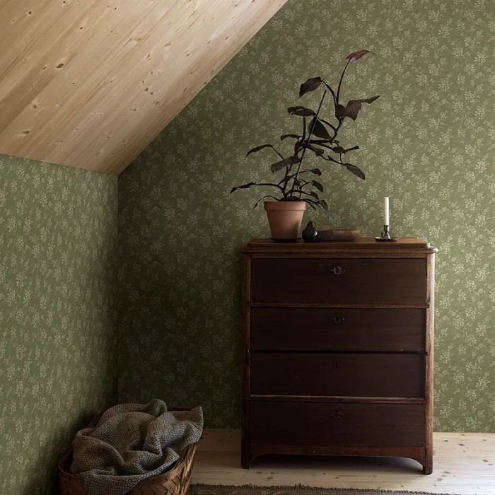 Borastapeter|Papel pintado floral vintage romántico verde y beige|Romántico