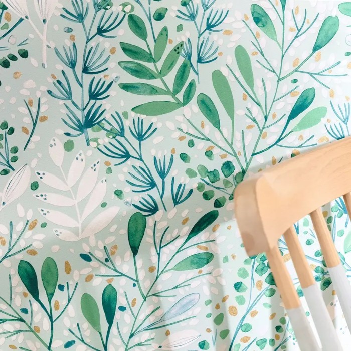 Caselio|Watercolor flowers wallpaper in green tones|Scandinavian
