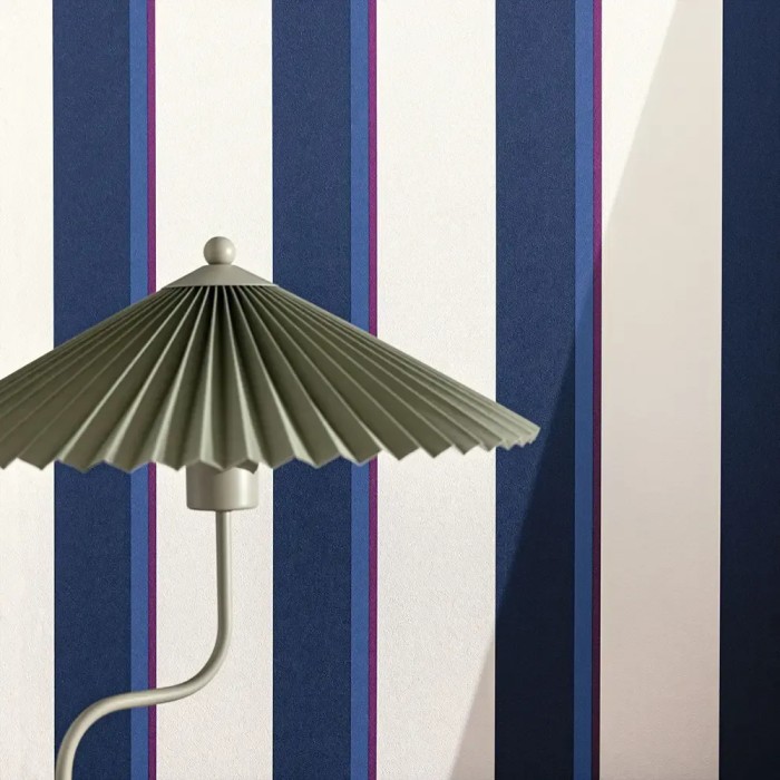 Caselio|Papier peint rayures bleues et violet|Rayures