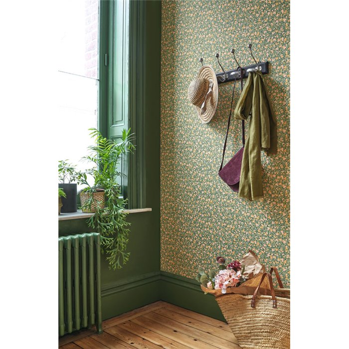 Casadeco|Green countryside-style floral wallpaper with currants and blueberries|Floral