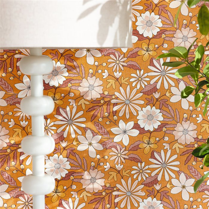 Caselio|Papier peint fleuri avec une touche hippie pour salon|Floral