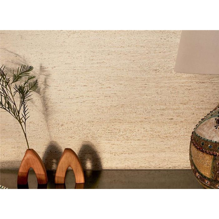 Elitis|Beige Travertinoptik-Tapete mit Marmoradern|Badezimmer