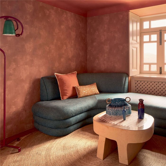 Elitis|Terrakottafarbene Stucktapete für moderne Wohnzimmer|Stuckimitat