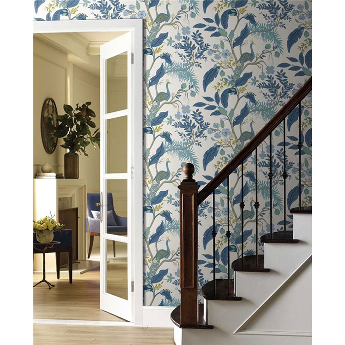 Papier peint intemporel fleurs paons bleu blanc - Eijffinger Rifle Paper RI5173