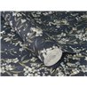 Papel pintado japandi de flores de cerezo en azul oscuro · Rasch Noble Zen 435238