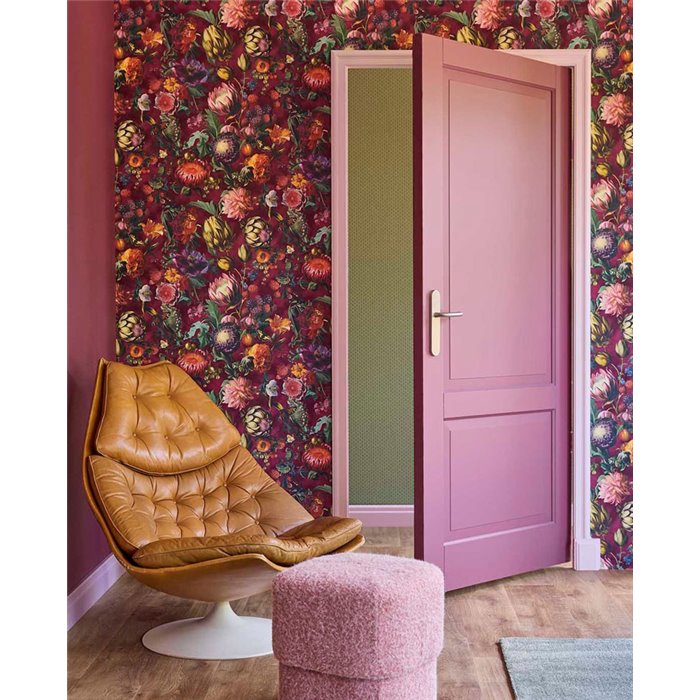 Papel pintado botánico de flores y frutos en rojo intenso · Eijffinger Magnifique 351235