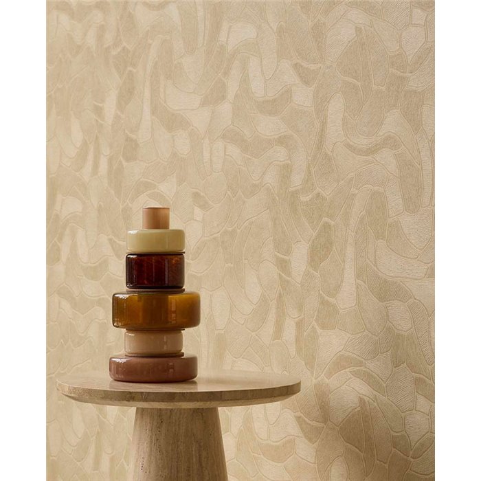 Papier peint moderne à formes organiques beige sable · Eijffinger Calm Crafted 363219