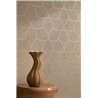 Papel pintado efecto textil geométrico beige y dorado · Casamance Tressora 76943568
