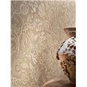 Florale Tapete mit besticktem Design auf hellbraunem Hintergrund · Casamance Broderies 76960406