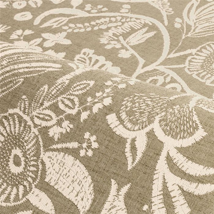 Classic large-scale floral wallpaper · Casamance Broderies 76960916