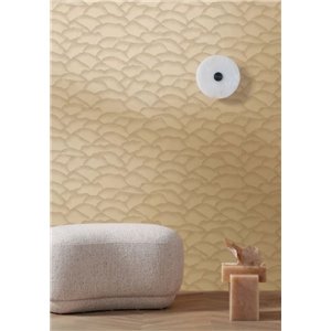 Wallpaper with overlapping wave forms in warm beige 2