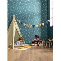 Papel pintado infantil de campamento y animales · Caselio Happy Kids Club 107666641