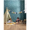 Papel pintado infantil de campamento y animales · Caselio Happy Kids Club 107666641