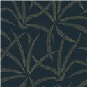 Papel pintado con hojas estilizadas en azul con toques dorados · Caselio Blue Shades 107466128
