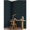 Papel pintado con hojas estilizadas en azul con toques dorados · Caselio Blue Shades 107466128