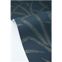 Papel pintado con hojas estilizadas en azul con toques dorados · Caselio Blue Shades 107466128