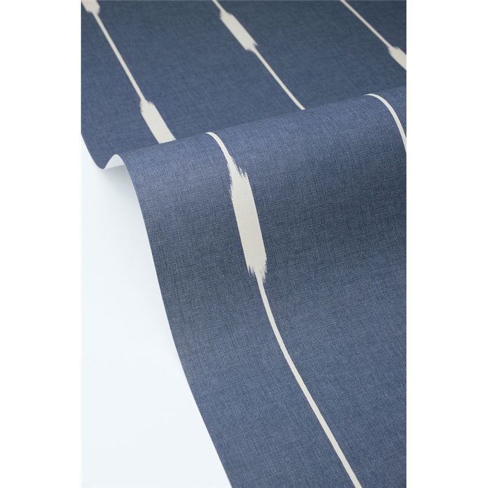 Ikat-Tapete in Nachtblau mit vertikalen Linien · Caselio Blue Shades 107776110