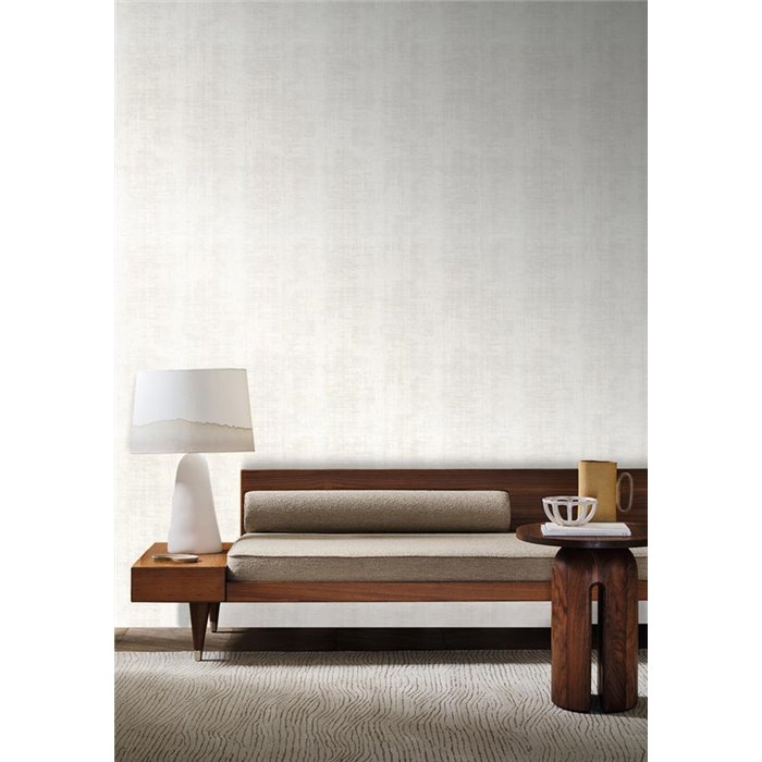 Luxury silk effect plain wallpaper in optic white · Casamance Le Velours 3 74394758