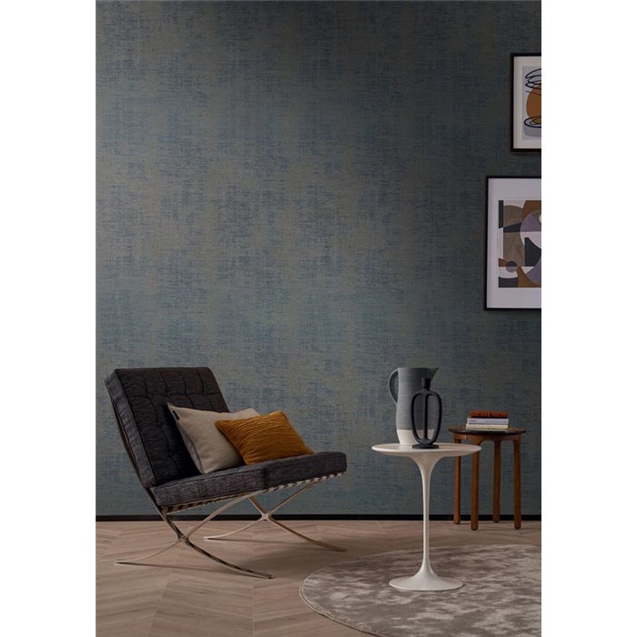 Papel pintado efecto textil en tonos azul y arena · Casamance Le Velours 3 74395268