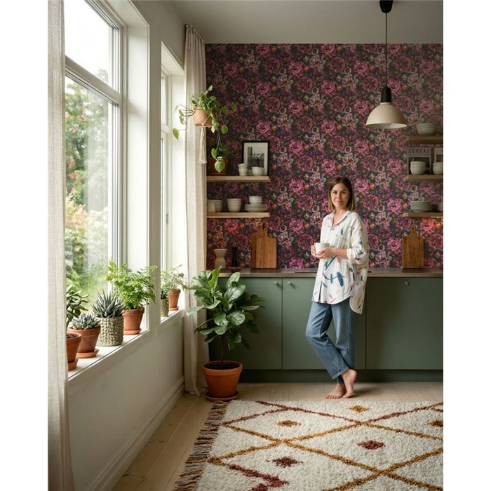 Floral wallpaper in purple hues with painterly texture ·  792311