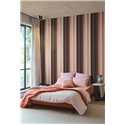 Papel pintado de rayas verticales en tonos canela y oscuros · Khroma Romance ROM504