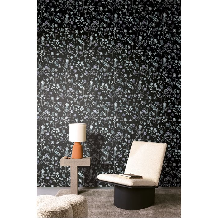 Premium dark floral wallpaper · Khroma Amazone ZON101