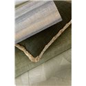 Bananenblatt-Tapete in Beige und Olivgrün mit Linienrelief · Khroma Serica RIC206