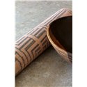 Papier peint géométrique ethnique moderne terracotta et brun foncé · Khroma Serica RIC301