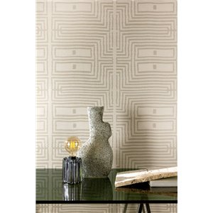 Papel pintado étnico geométrico beige con efecto textil 2