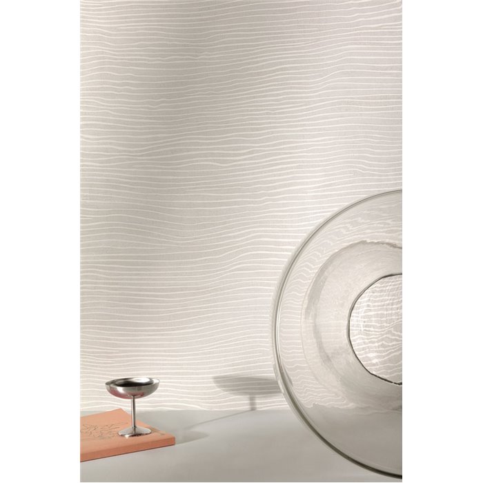 Papier peint gris clair à rayures ondulées · Khroma Ray RAY102
