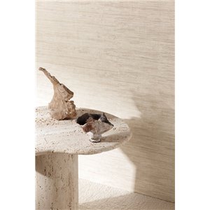 Beige textile-effect wallpaper with subtle horizontal weave 2