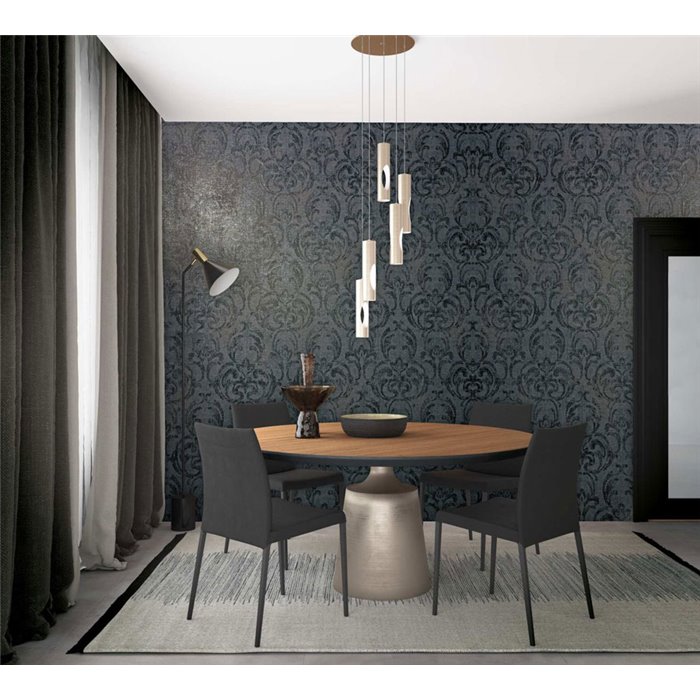 Classic damask wallpaper in dark grey and black ·  82391