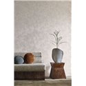 Plaster‑effect light grey wallpaper with curved trowel strokes · Casamance Striato 78162344